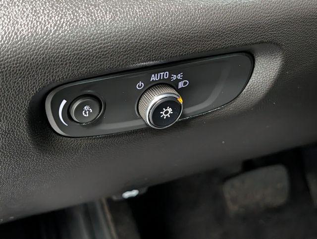 used 2023 Chevrolet Traverse car, priced at $35,991