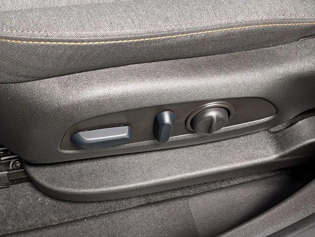 used 2023 Chevrolet Equinox car, priced at $24,147