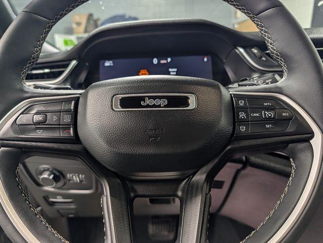 used 2023 Jeep Grand Cherokee car, priced at $31,544