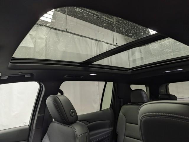 new 2026 Chevrolet Traverse car, priced at $48,019