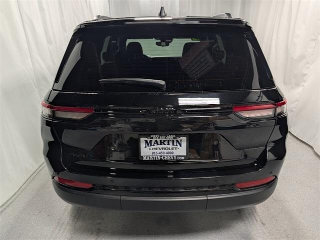 used 2023 Jeep Grand Cherokee car, priced at $29,000