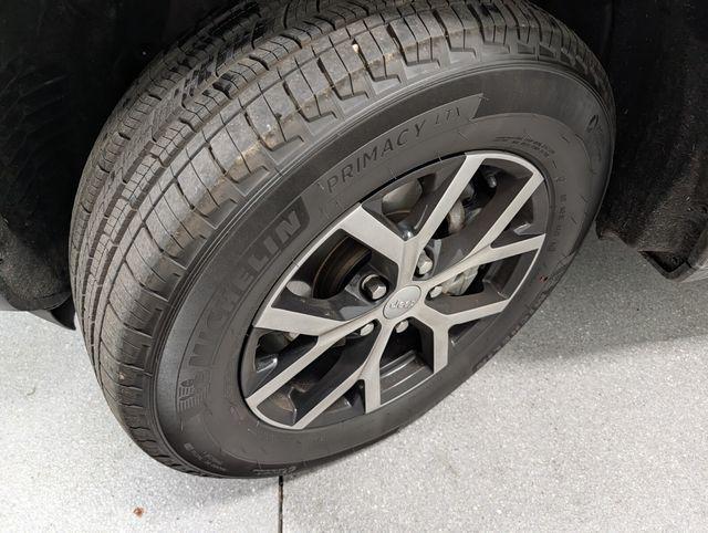 used 2024 Jeep Grand Cherokee car, priced at $36,788