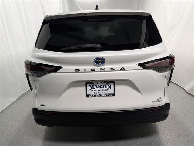 used 2024 Toyota Sienna car, priced at $40,100