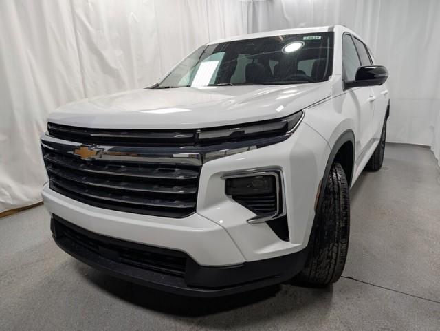 new 2026 Chevrolet Traverse car, priced at $48,019