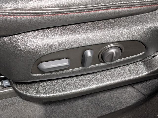 used 2023 Chevrolet Traverse car, priced at $39,600