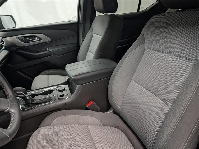 used 2023 Chevrolet Traverse car, priced at $29,000
