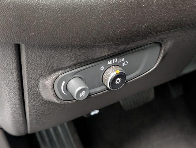 used 2023 Chevrolet Equinox car, priced at $26,112