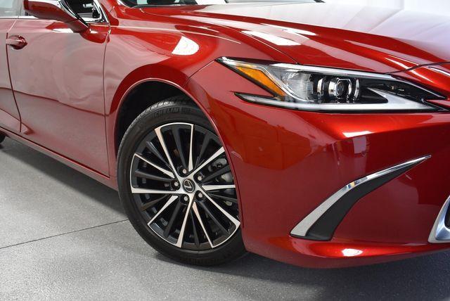 used 2025 Lexus ES 350 car, priced at $47,391