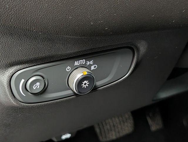 used 2024 Chevrolet Equinox car, priced at $25,991