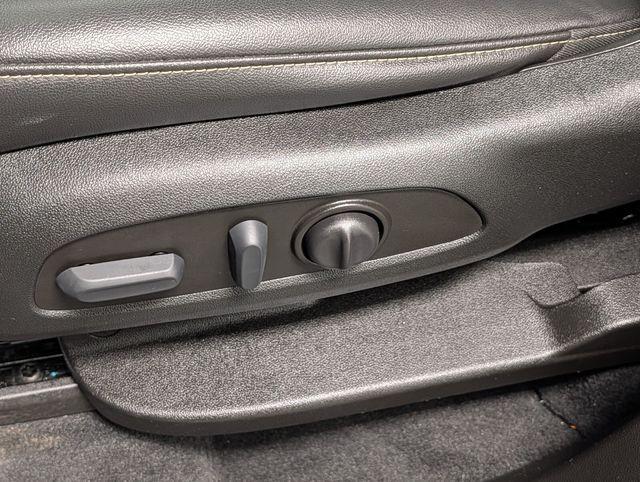 used 2023 Chevrolet Traverse car, priced at $34,998