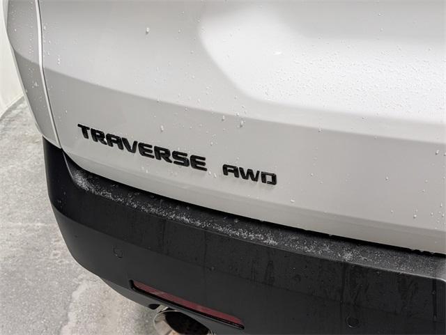 used 2022 Chevrolet Traverse car, priced at $30,771