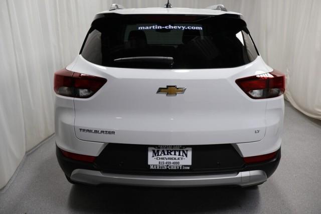 new 2025 Chevrolet TrailBlazer car, priced at $27,569