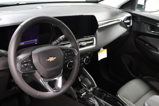 new 2025 Chevrolet TrailBlazer car, priced at $27,569