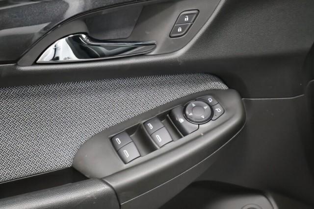 new 2025 Chevrolet TrailBlazer car, priced at $27,569