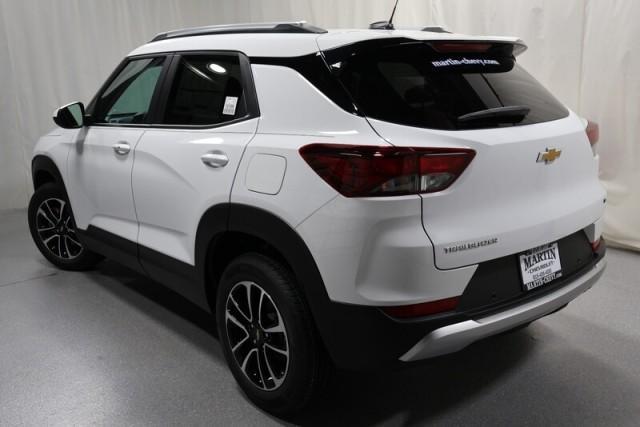 new 2025 Chevrolet TrailBlazer car, priced at $27,569