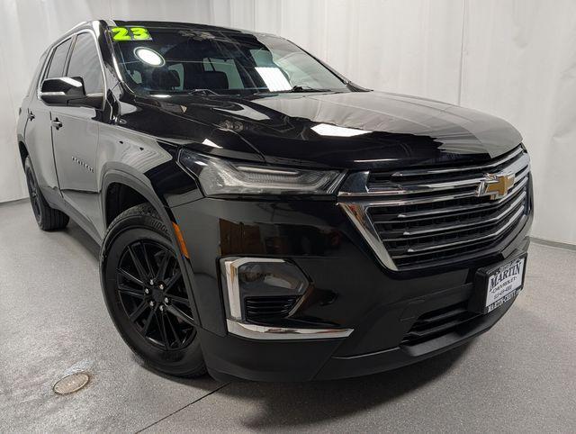 used 2023 Chevrolet Traverse car, priced at $33,977