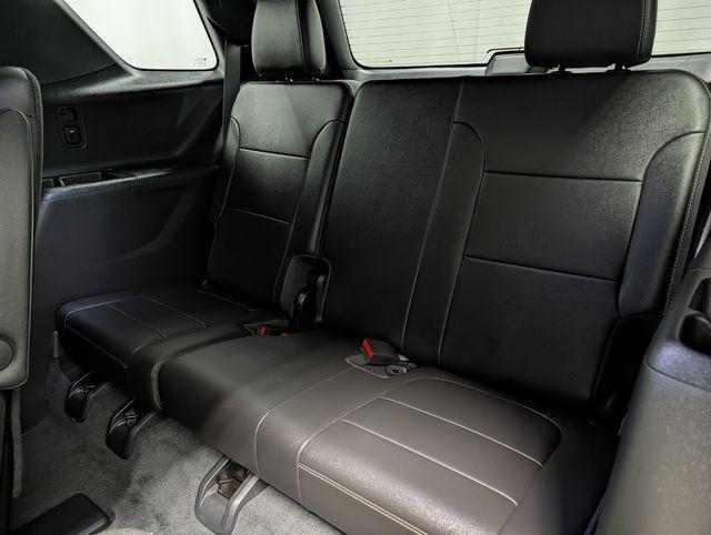 used 2023 Chevrolet Traverse car, priced at $34,909