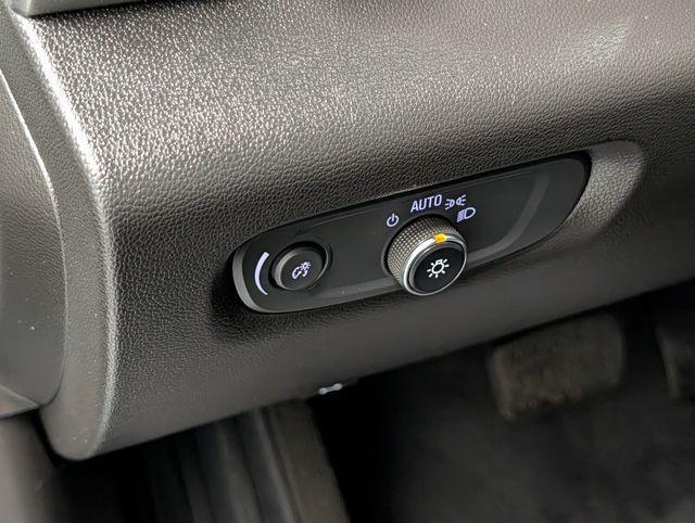 used 2023 Chevrolet Traverse car, priced at $34,909