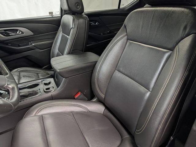 used 2023 Chevrolet Traverse car, priced at $35,100