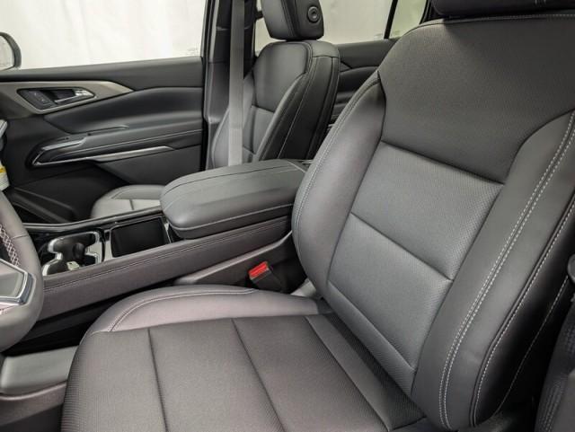 new 2026 Chevrolet Traverse car, priced at $48,314