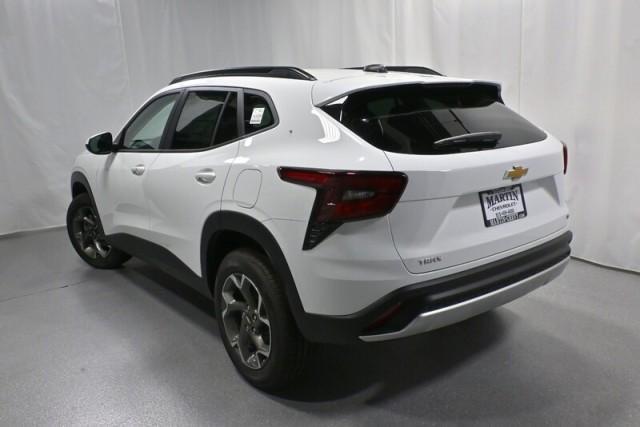 new 2026 Chevrolet Trax car, priced at $25,885