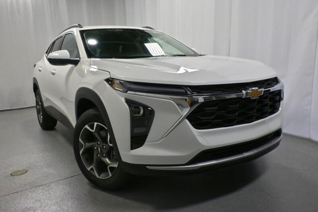 new 2026 Chevrolet Trax car, priced at $25,885