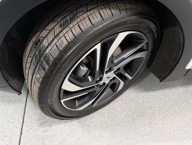 used 2023 Chevrolet Bolt EV car, priced at $19,400