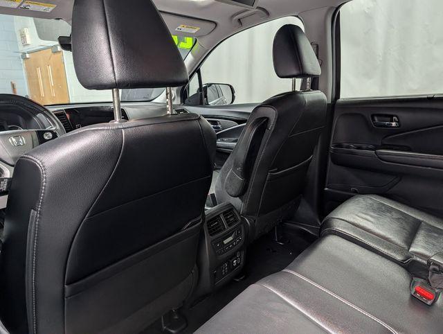 used 2022 Honda Pilot car, priced at $28,544