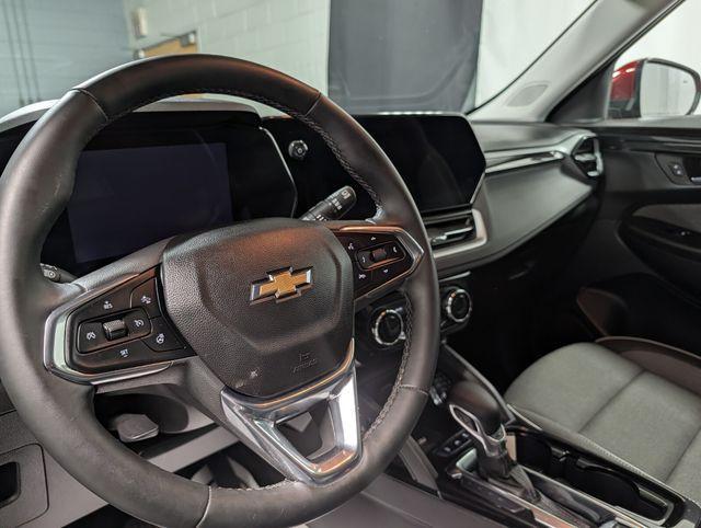 used 2024 Chevrolet TrailBlazer car, priced at $25,189