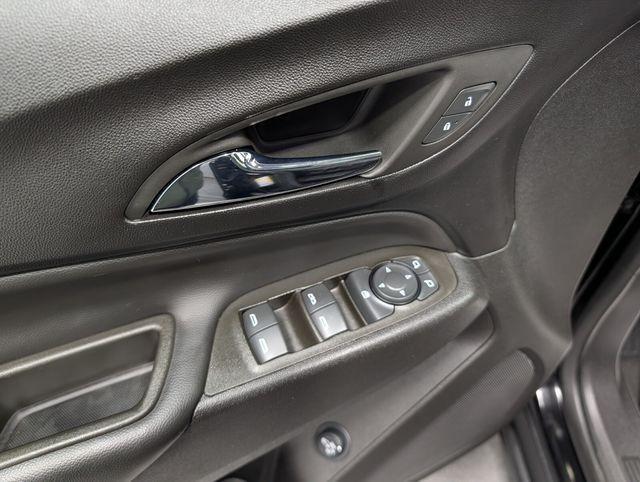 used 2024 Chevrolet Equinox car, priced at $25,777