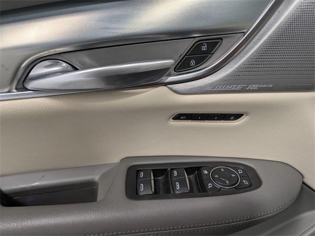 used 2021 Cadillac XT5 car, priced at $20,618