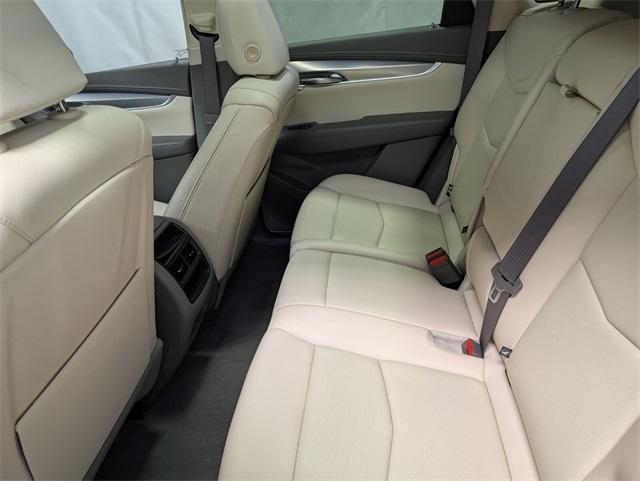 used 2021 Cadillac XT5 car, priced at $20,618