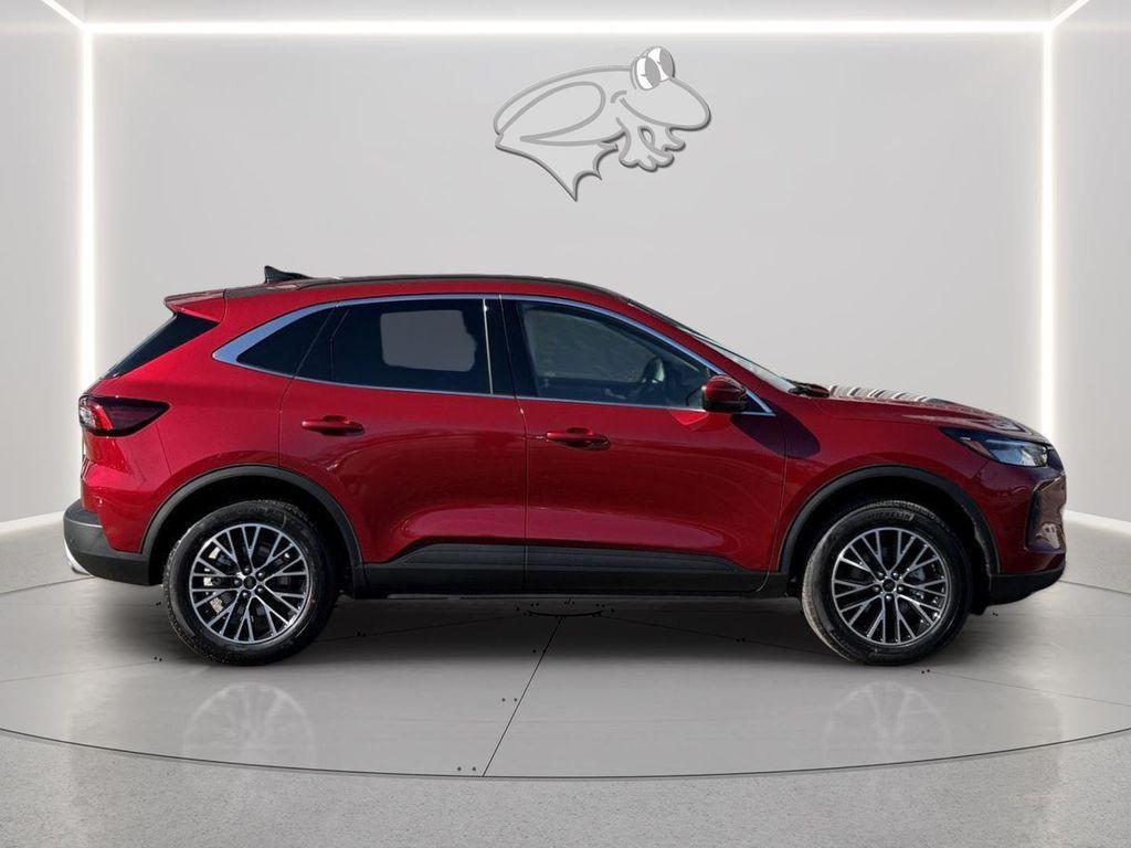 new 2026 Ford Escape PHEV car, priced at $31,000
