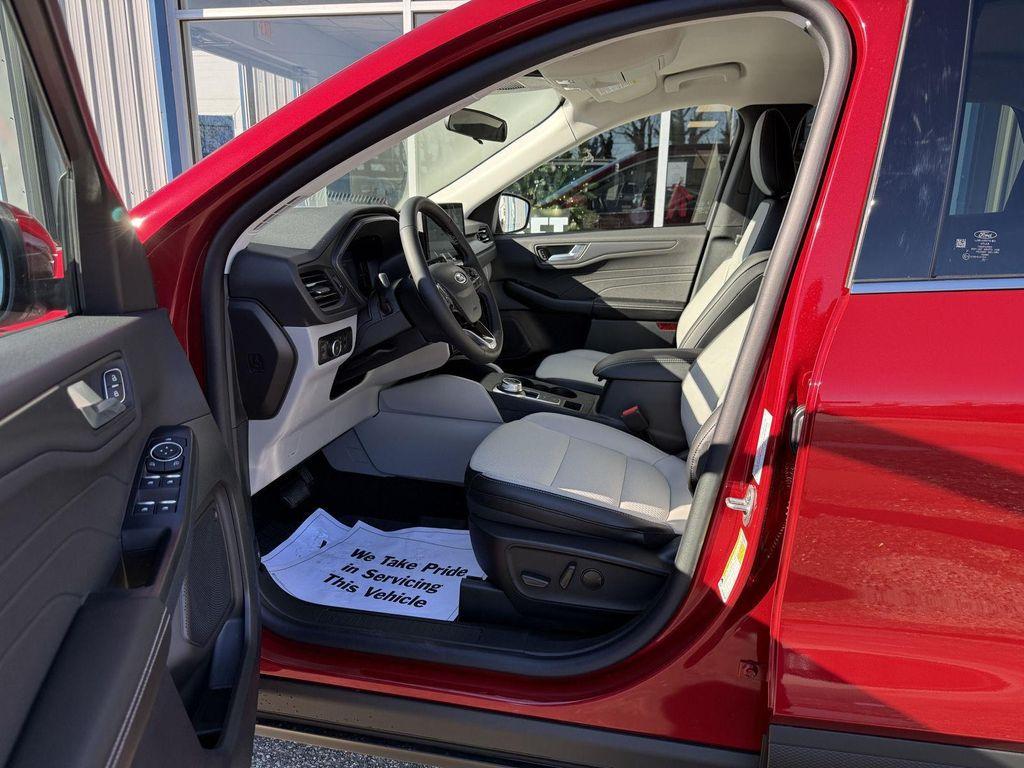 new 2026 Ford Escape PHEV car, priced at $31,500