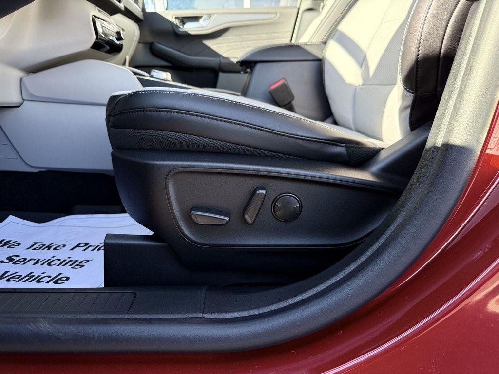 new 2026 Ford Escape PHEV car, priced at $31,500