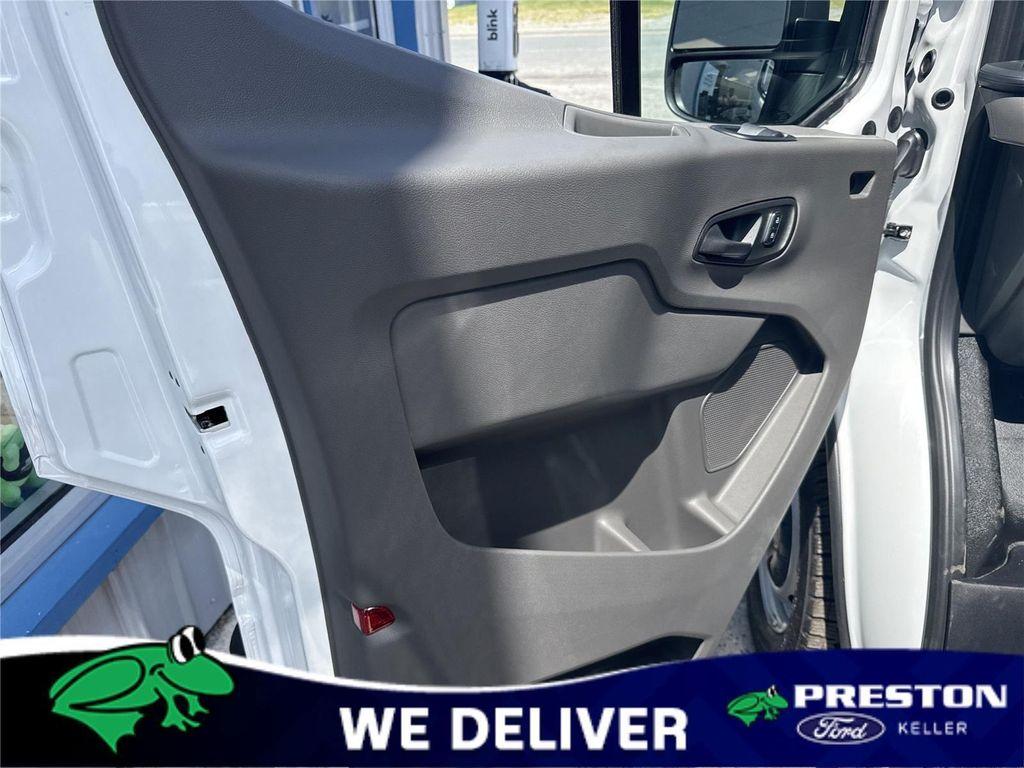 new 2025 Ford Transit-250 car, priced at $40,000