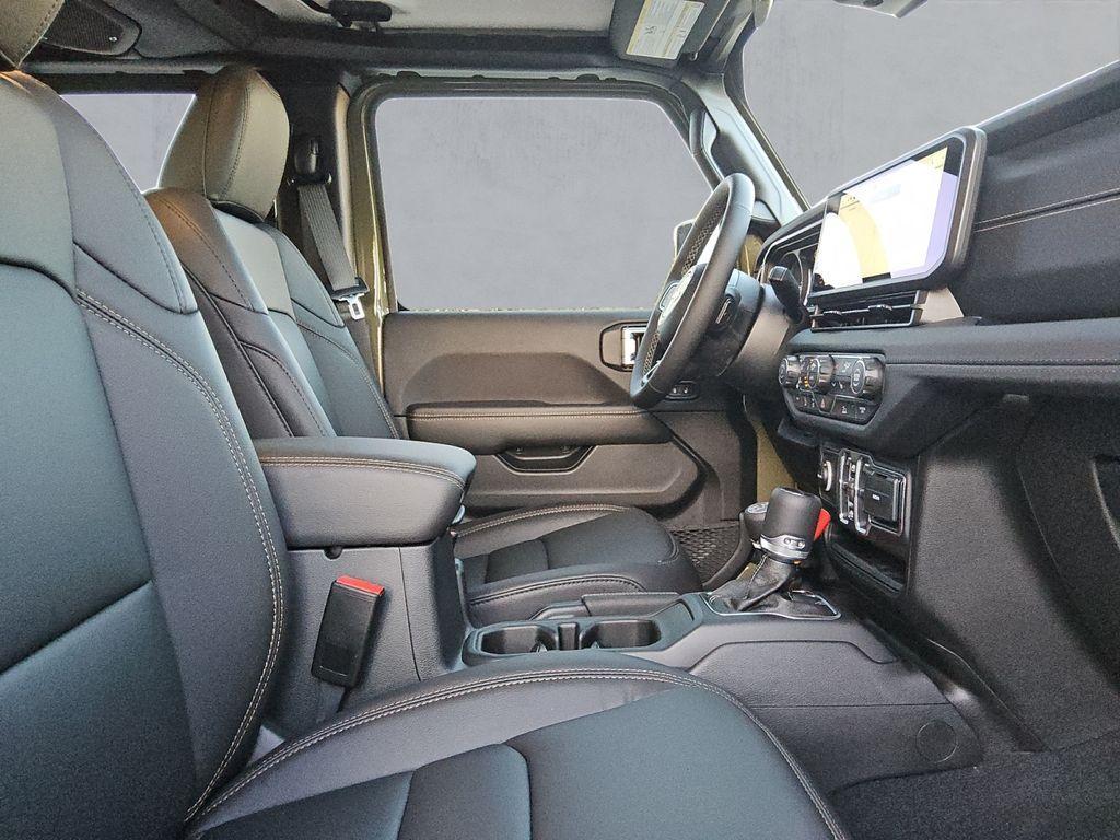 new 2026 Jeep Gladiator car, priced at $50,072