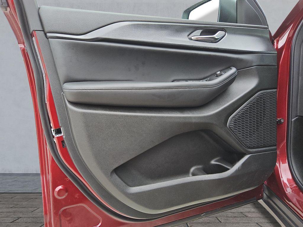 new 2026 Jeep Grand Cherokee L car, priced at $46,328