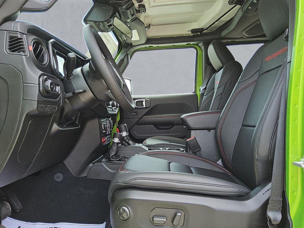 new 2025 Jeep Wrangler car, priced at $53,752