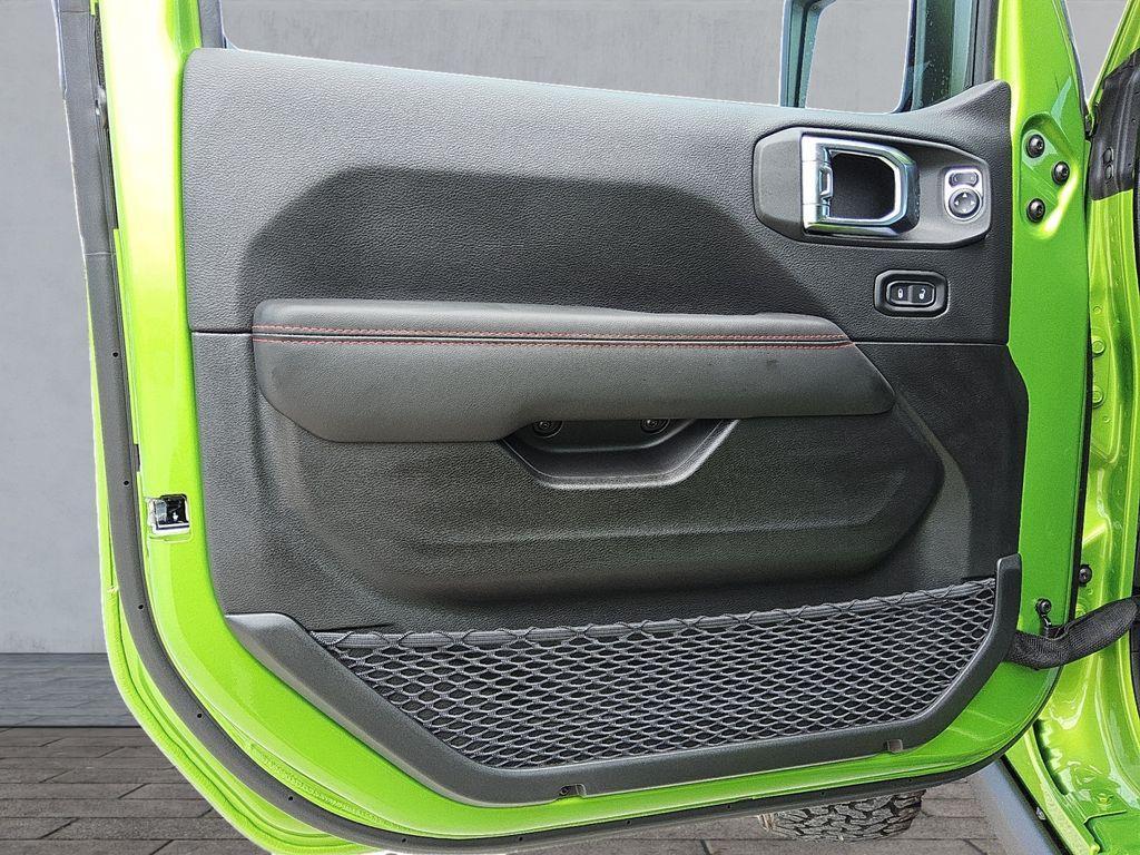 new 2025 Jeep Wrangler car, priced at $53,752