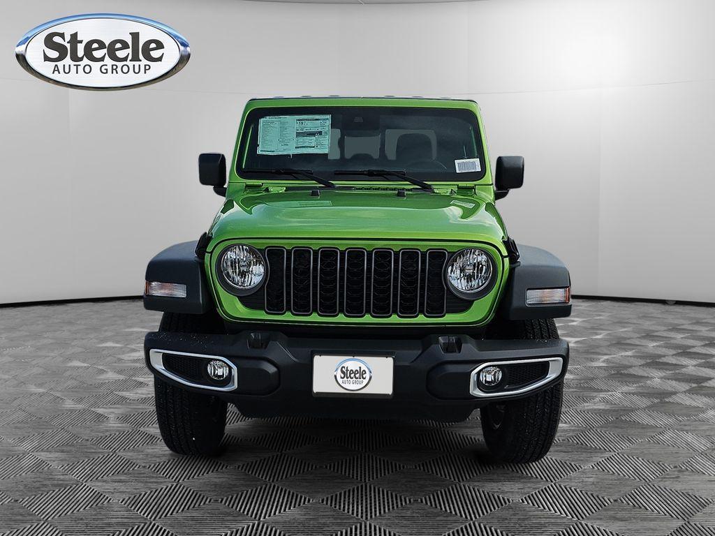 new 2025 Jeep Gladiator car, priced at $37,999