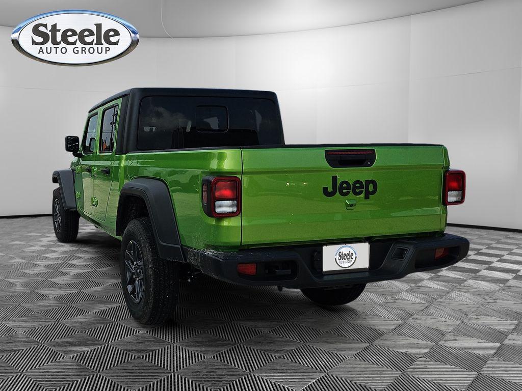 new 2025 Jeep Gladiator car, priced at $37,999