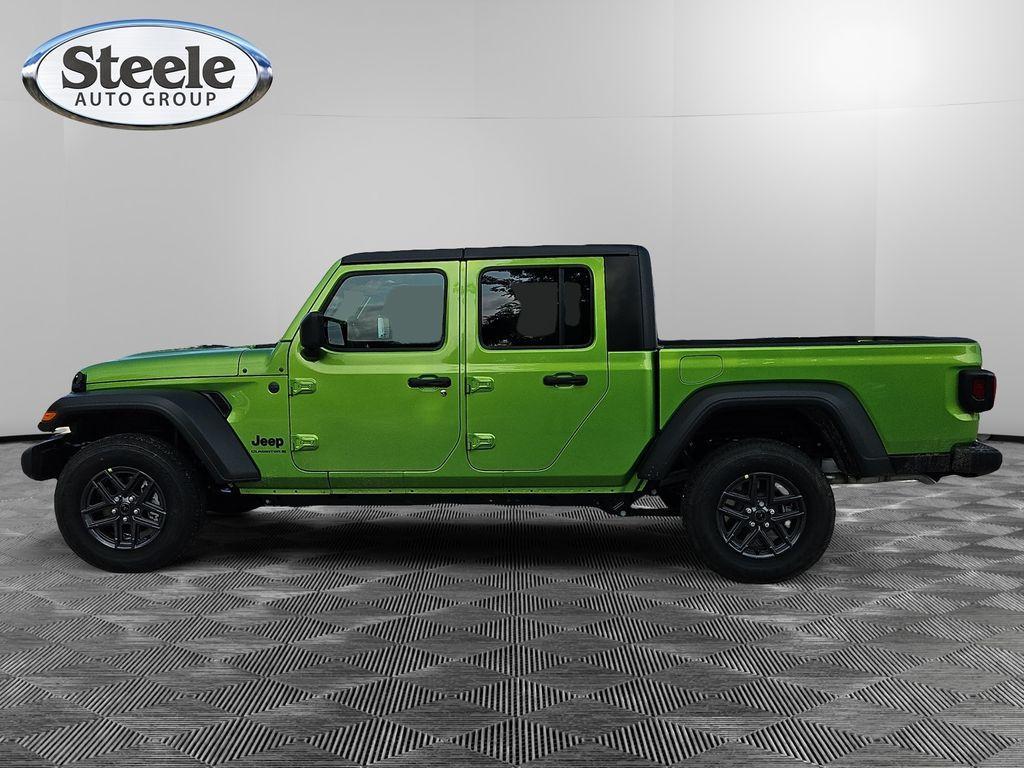 new 2025 Jeep Gladiator car, priced at $37,999
