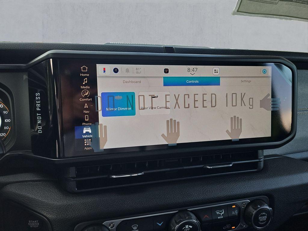 new 2025 Jeep Gladiator car, priced at $37,999