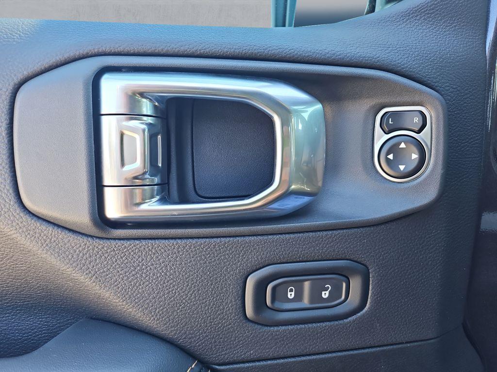 new 2026 Jeep Wrangler car, priced at $50,922