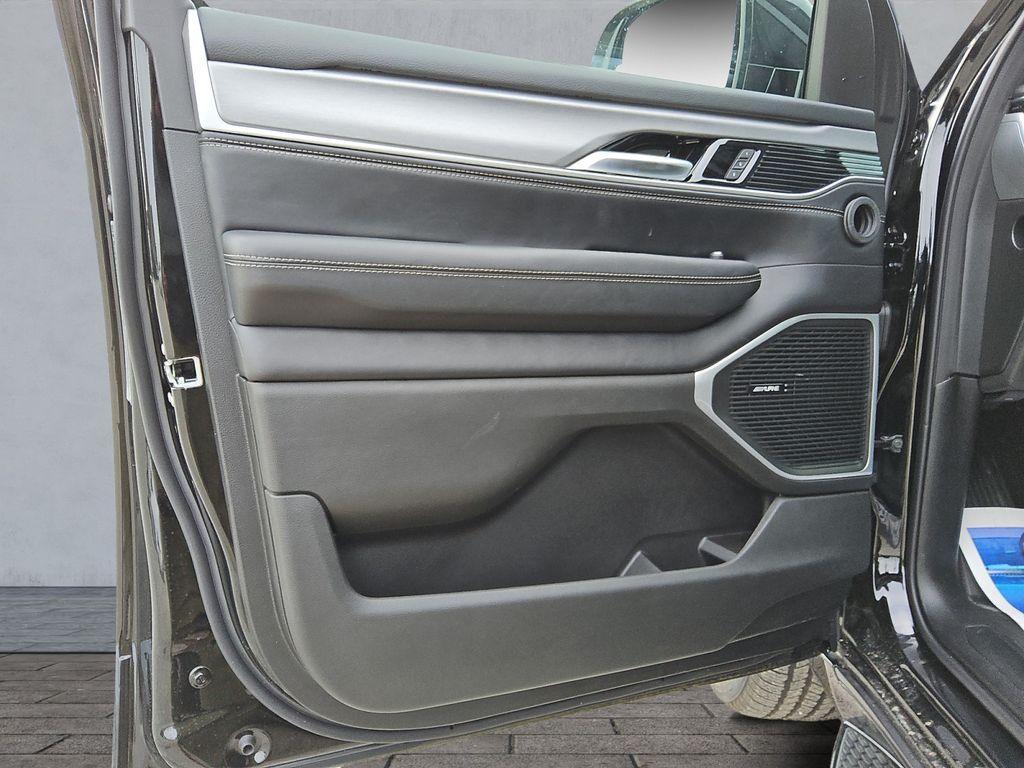 new 2026 Jeep Grand Wagoneer car, priced at $70,678