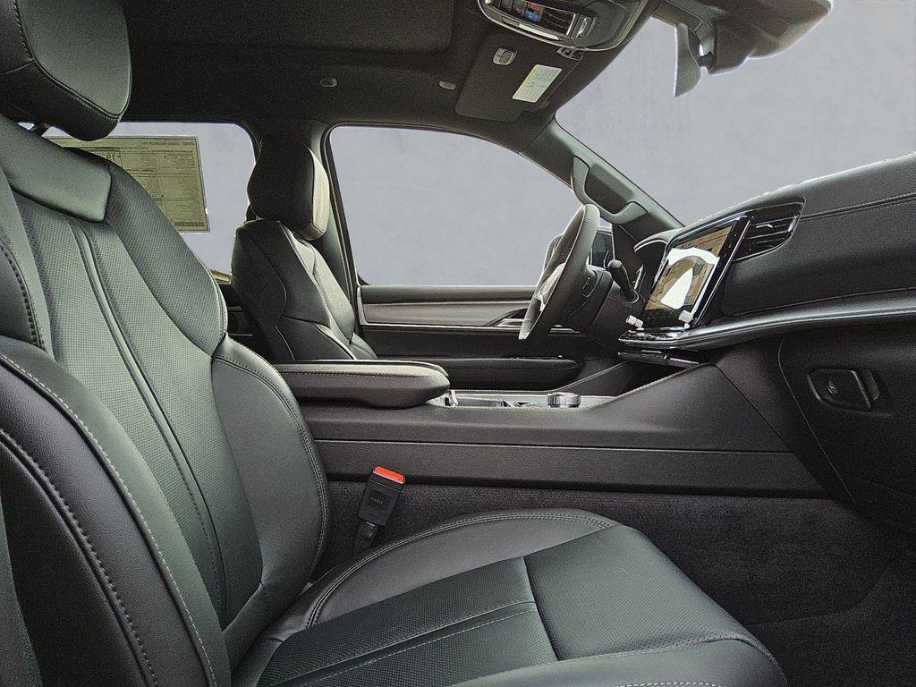 new 2026 Jeep Grand Wagoneer car, priced at $70,678