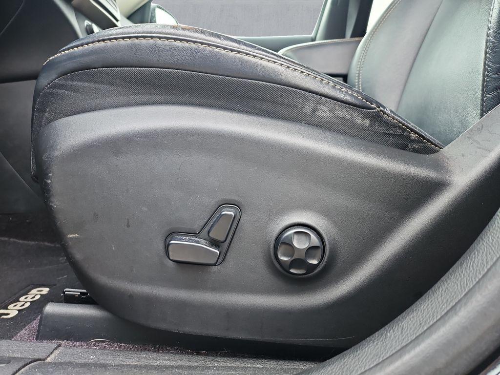 used 2016 Jeep Cherokee car, priced at $11,994