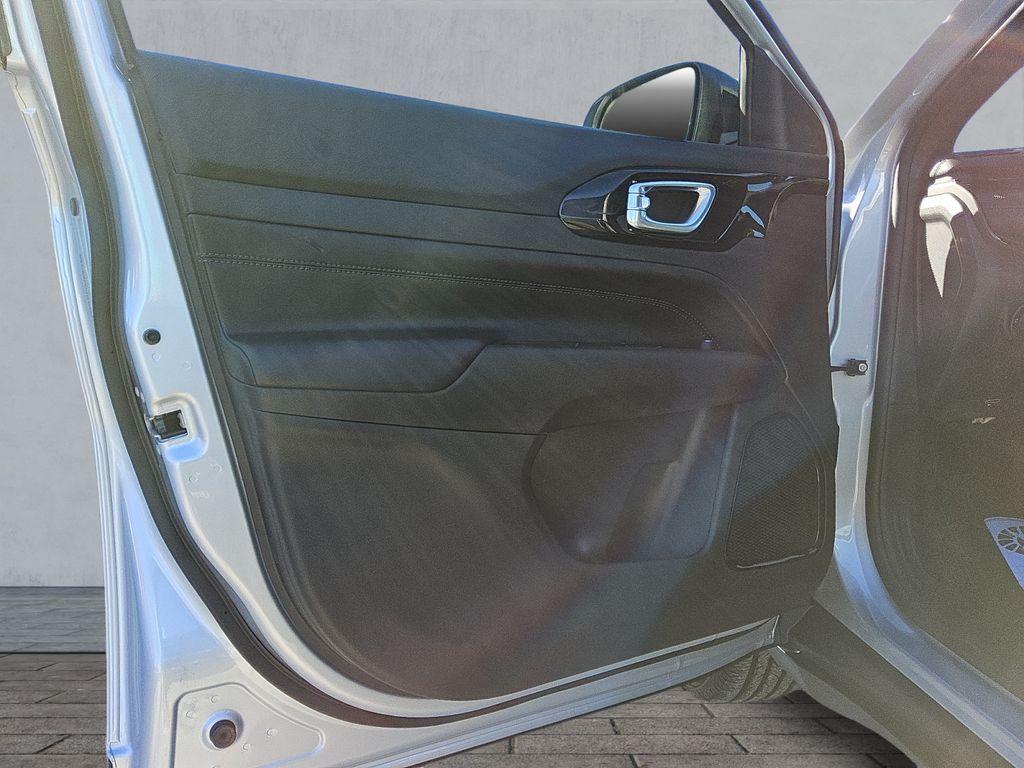 new 2026 Jeep Compass car, priced at $28,041