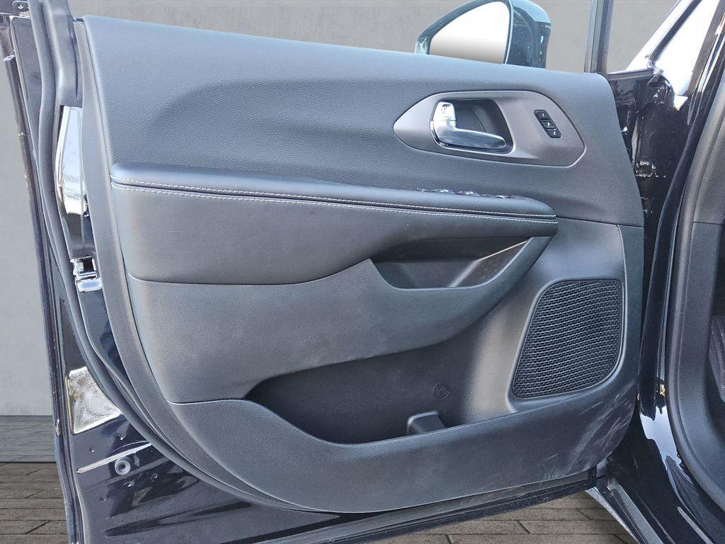 new 2026 Chrysler Pacifica car, priced at $44,510